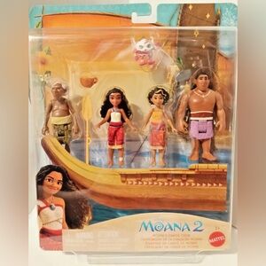 Disney's Moana 2 Moana's Canoe Crew 5 Small Dolls Playset
New in Packagaing
